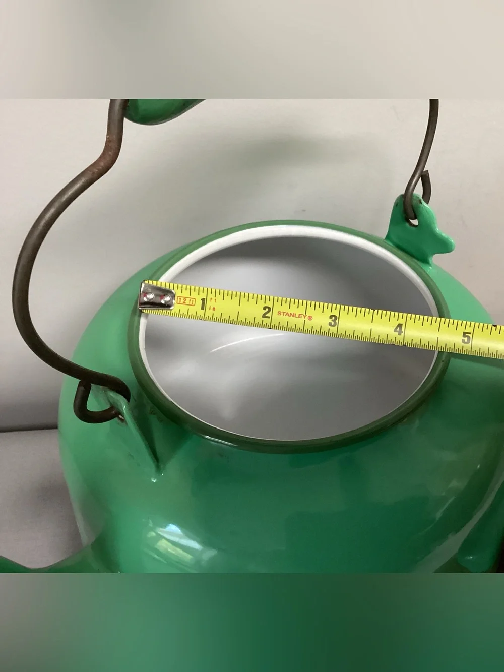 🟢 Vintage - Beautiful Mint Green Tea Kettle - Wood Handle - Heavy Craftsmanship